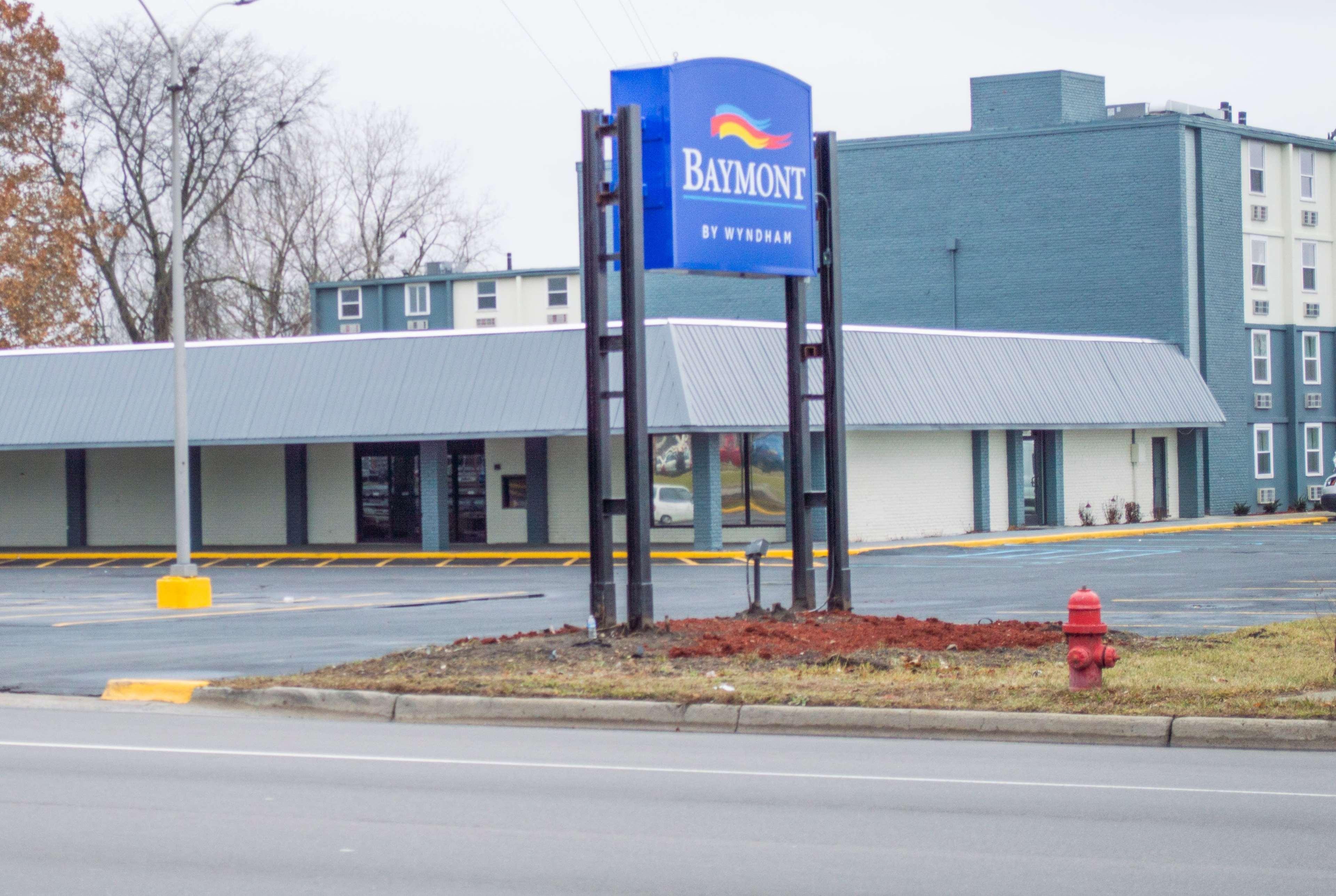 Baymont By Wyndham Ferndale/Royal Oak Exterior foto
